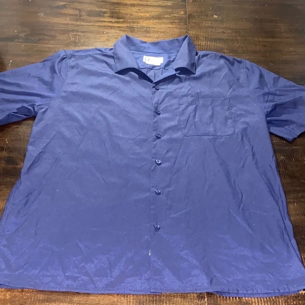 Marmot Mountain Works Men's Navy Button Down Short Sleeve Shirt large